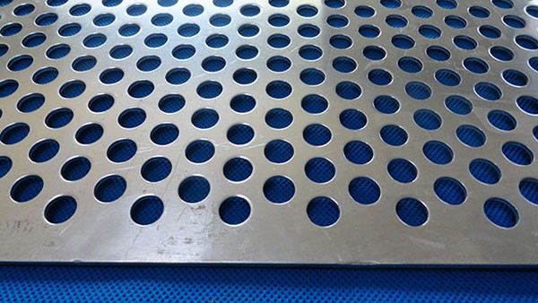 不鏽鋼沖孔(kong)網