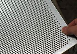 沖孔(kǒng)網尺寸不(bu)合适的原(yuan)因