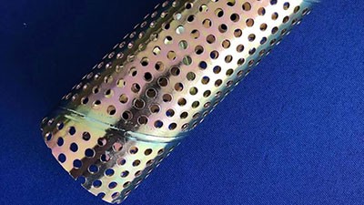 螺(luó)旋沖孔焊管