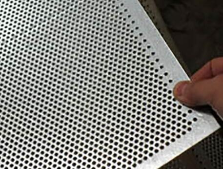 不鏽鋼沖孔(kǒng)網對外形尺寸(cùn)的要求