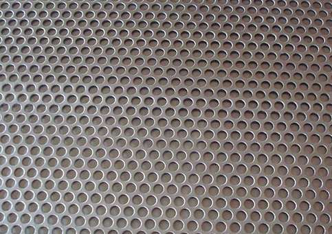 鋁闆沖(chong)孔網在航海事(shi)業的用途