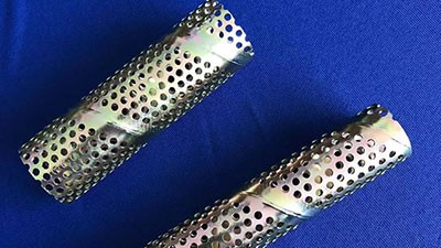 螺旋沖(chong)孔焊管