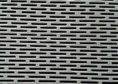 沖孔網在(zai)哪些方面發展會(hui)更加美好